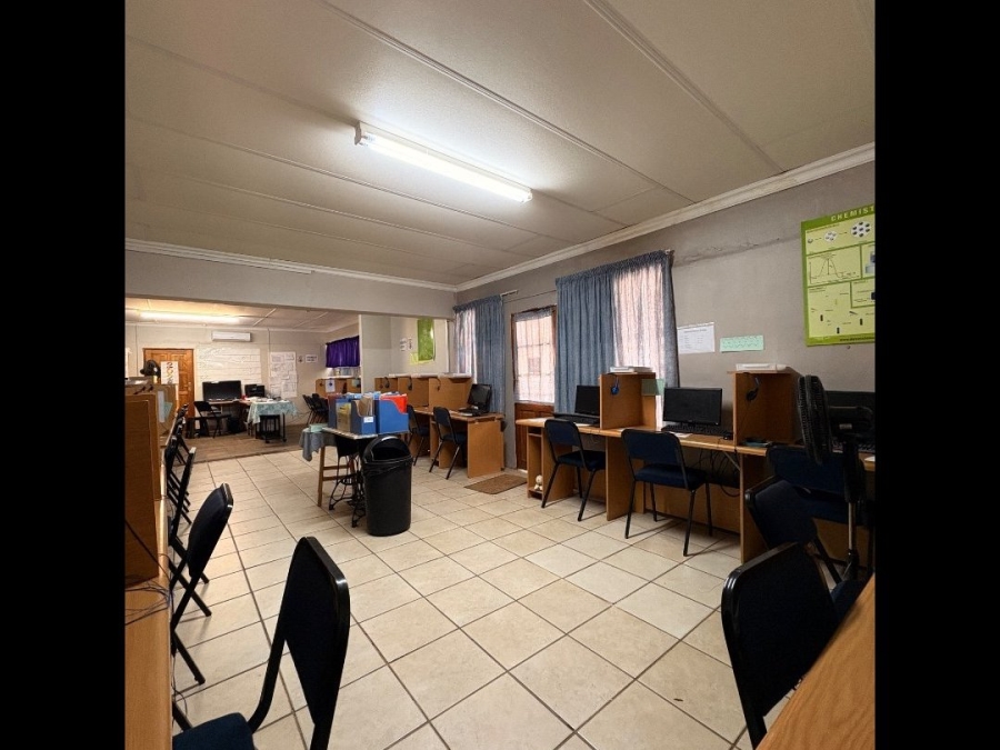 4 Bedroom Property for Sale in Wilkoppies North West